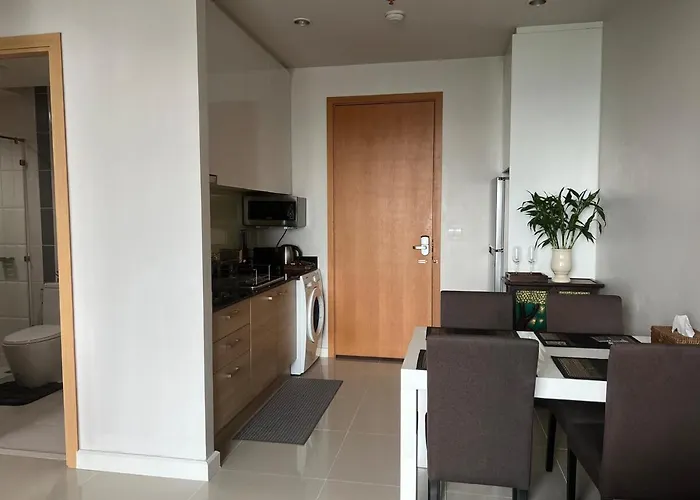 Walking Distance To Sukhumvit Soi 11 Netflix 40sqm Bangkok
