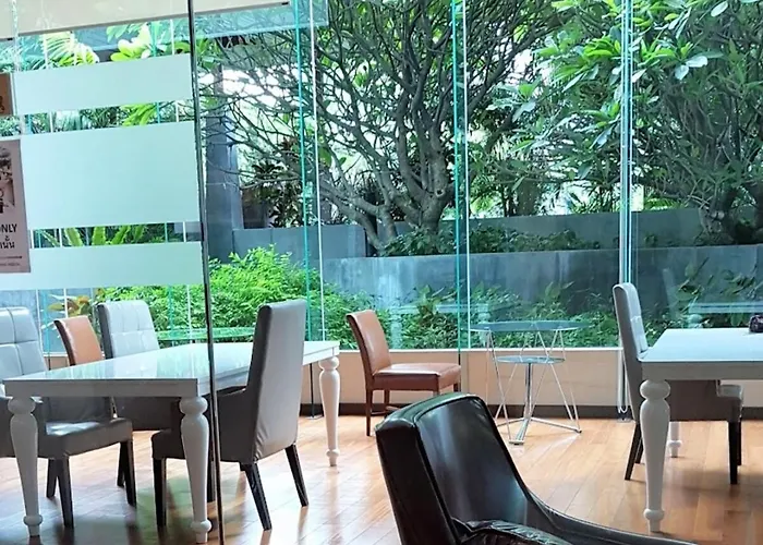 Walking Distance To Sukhumvit Soi 11 Netflix 40sqm Apartment Bangkok